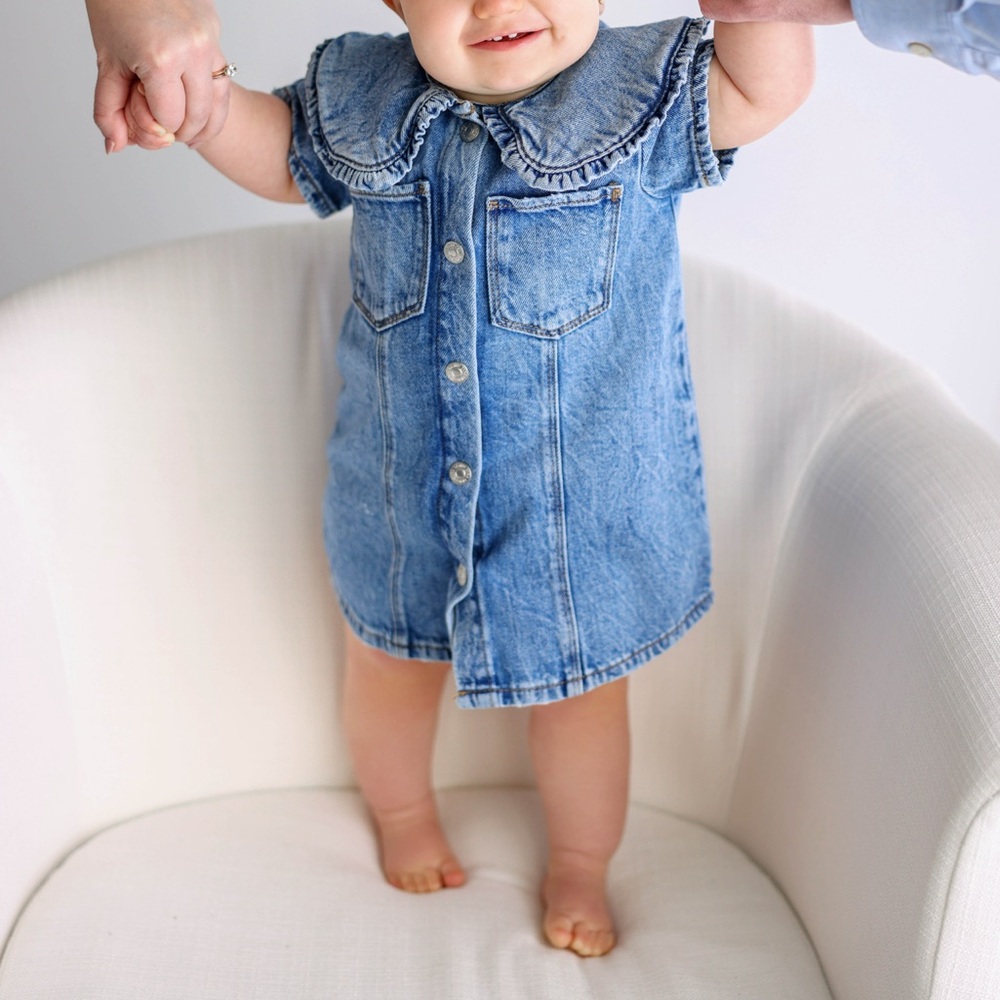 Worn once for listed photo ❗️ 12-18m Zara Kids Denim Dress